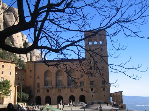 Vista de la Basílica de Montserrat