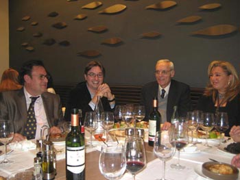 De izquierda a derecha: Joan Miralles, Lluis Turell, P.Pius-Ramón Tragan, Elsa Antón